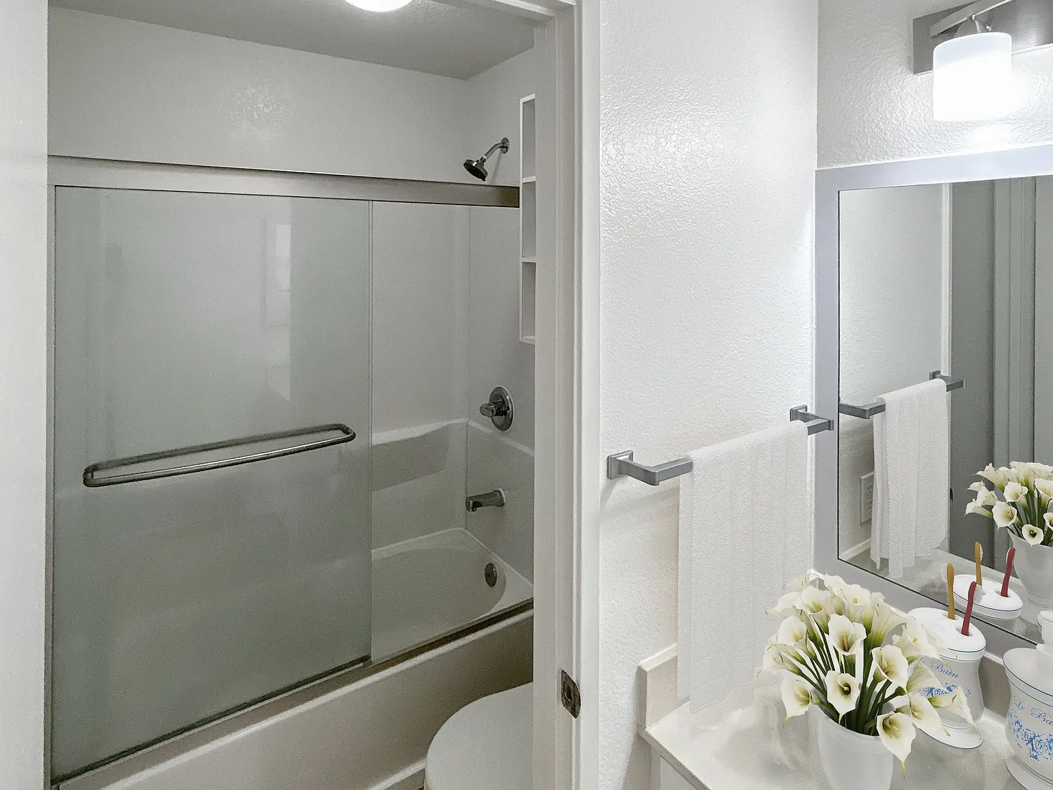 1 bed, 776 sqft, $2,300 — Photo 4