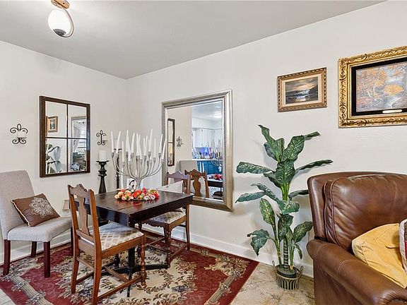 4th image of 717 Heavens Dr APT 3