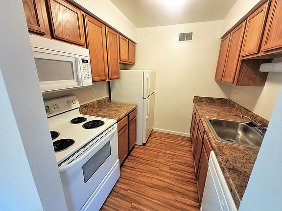 4th image of 5692 E Liberty Blvd APT 3
