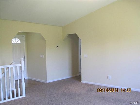 4th image of 219 Carrington Blvd