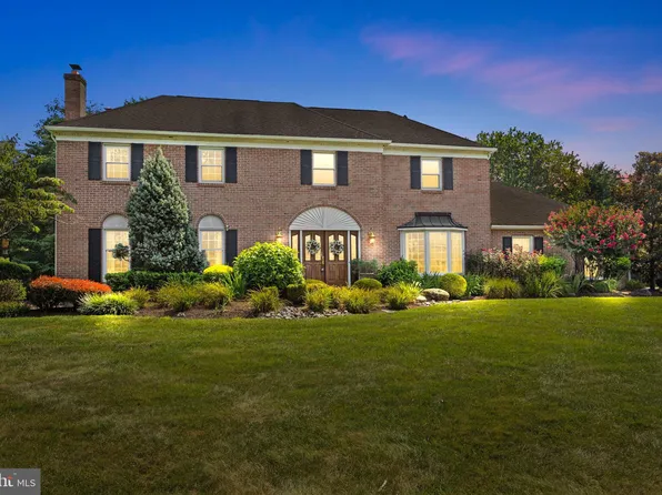 1296 Heller Dr, Yardley, PA 19067