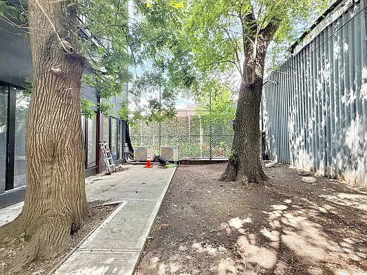 Outdoor, photo 1