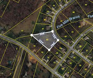 1st image of 82 Greystone Dr