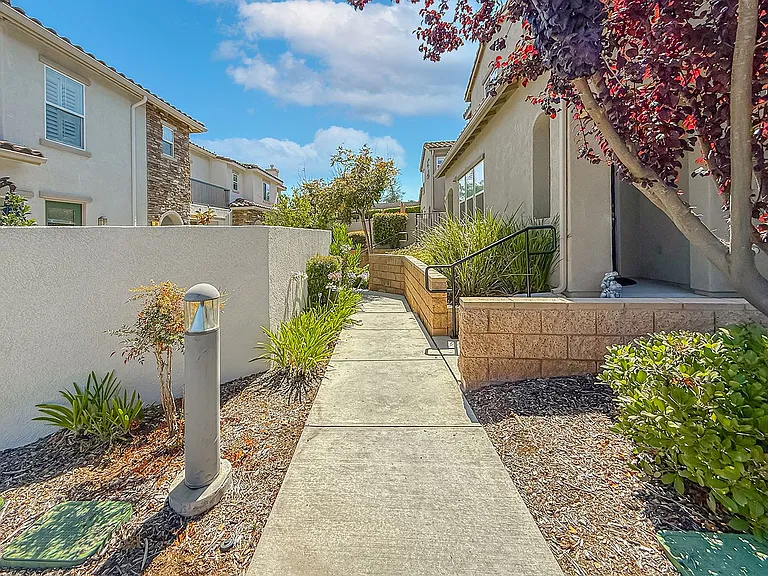 34 Secret Hollow Ln — Photo 3