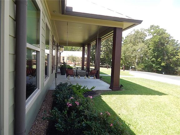 2nd image of 130 Elim Blvd