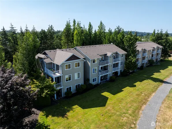 710 240th Way SE #D303, Sammamish, WA 98074