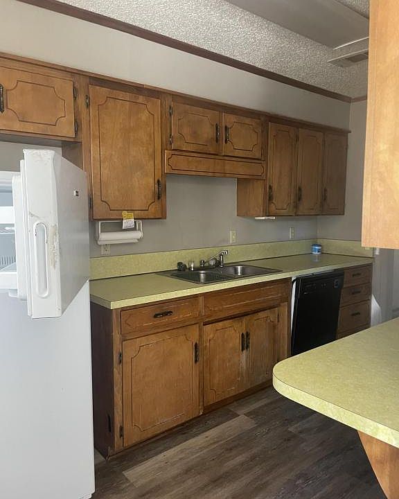 1st image of 2554 E Main St #3