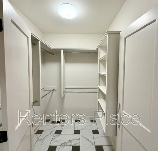 1904 S Yorktown Ave — Photo 24