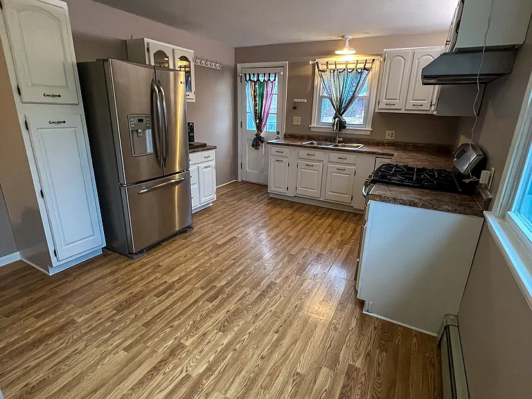 68 River Rd — Photo 3