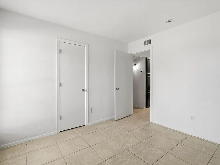 10501 South Dr #288 — Photo 17