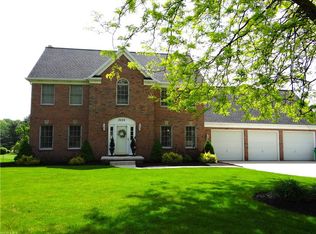 3525 Avanti Ln, Uniontown, OH 44685