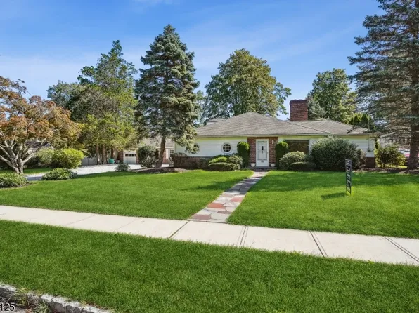 109 Mountain Way, Morris Plains Boro, NJ 07950