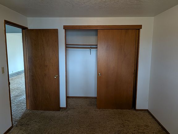 3rd image of 1118 Waller St SE #1118