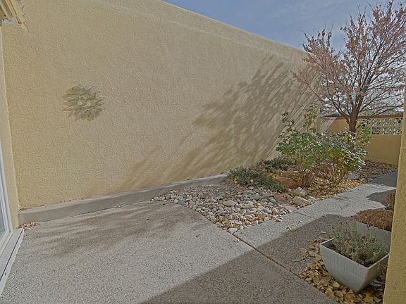 3rd image of 75 Pheasant Hill Dr NE