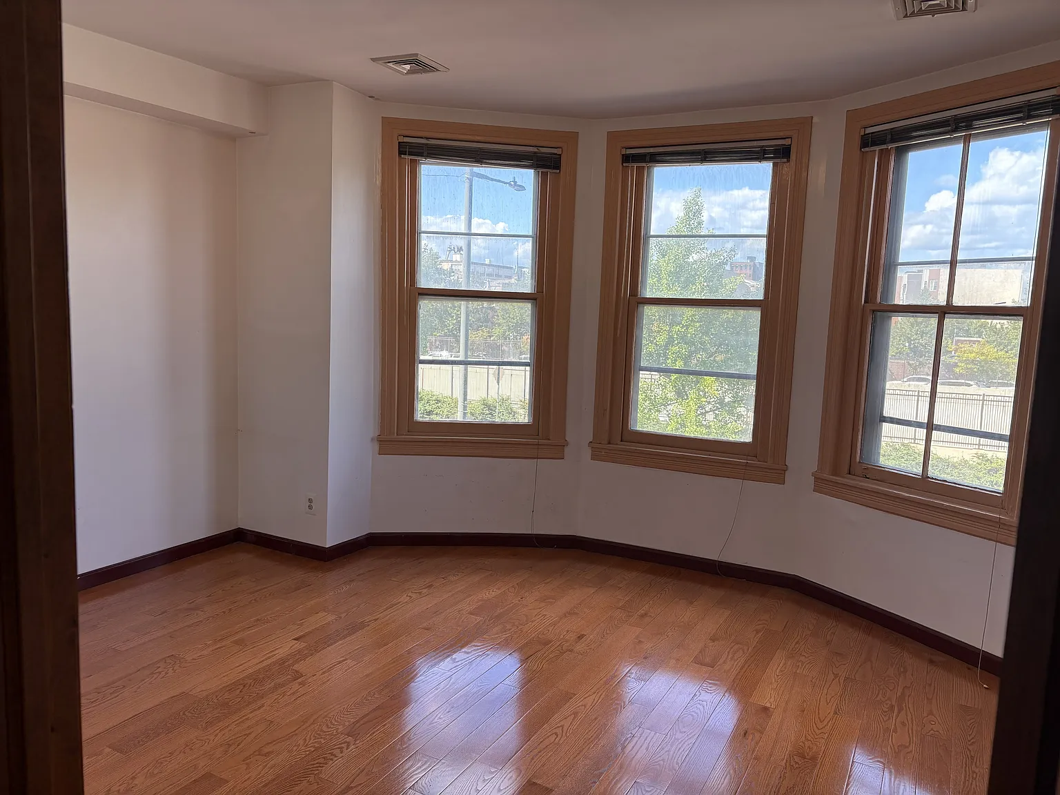 1 bed, 600 sqft, $1,350 — Photo 4
