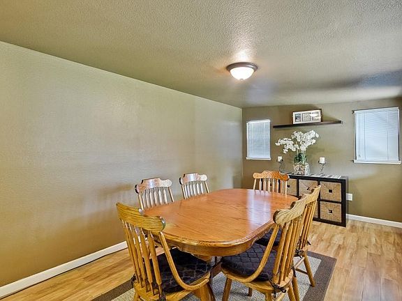 5th image of 1370 Morrill Ave