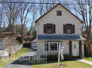 81 Summers St, Oyster Bay, NY 11771