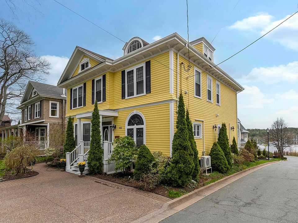 1st image of 602 Francklyn St