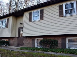 150 W Mount Airy Rd, Stevens, PA 17578