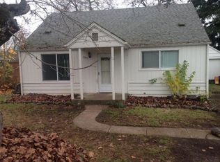 1145 Fairway Dr, Eugene, OR 97404