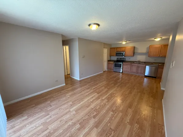 1965 N Hicks Rd Unit 108, Palatine, IL 60074