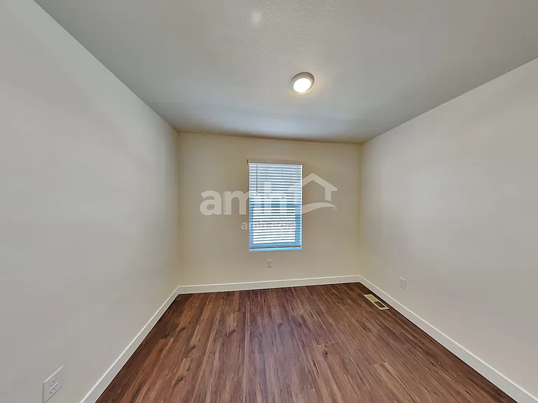 1068 Broyles Xing — Photo 17