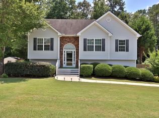 211 Towler Shoals Dr, Loganville, GA 30052