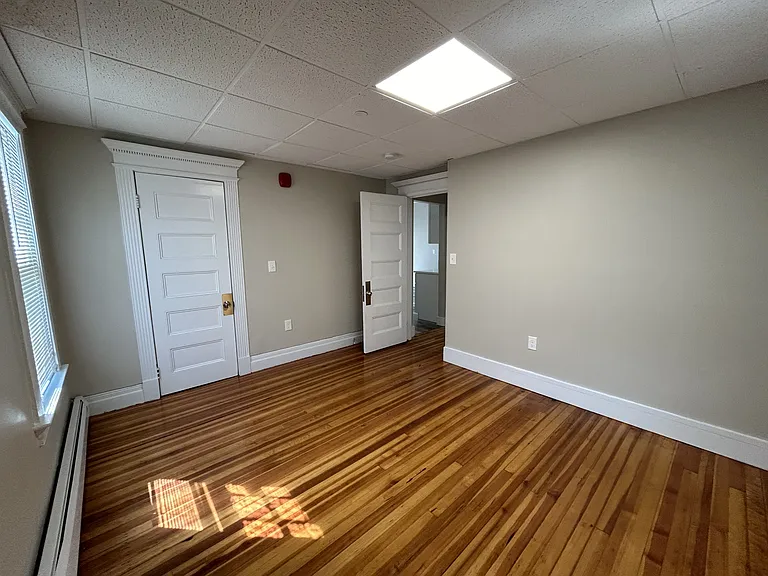 36 Roxbury St #1 — Photo 5