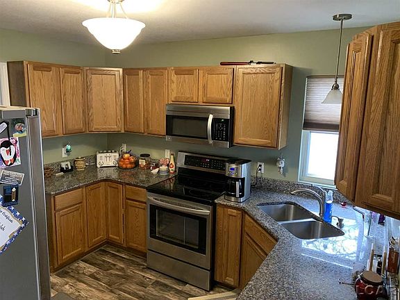 5th image of 805 Illinois Dr