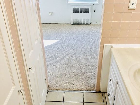 5th image of 24120 Northern Blvd APT 3G