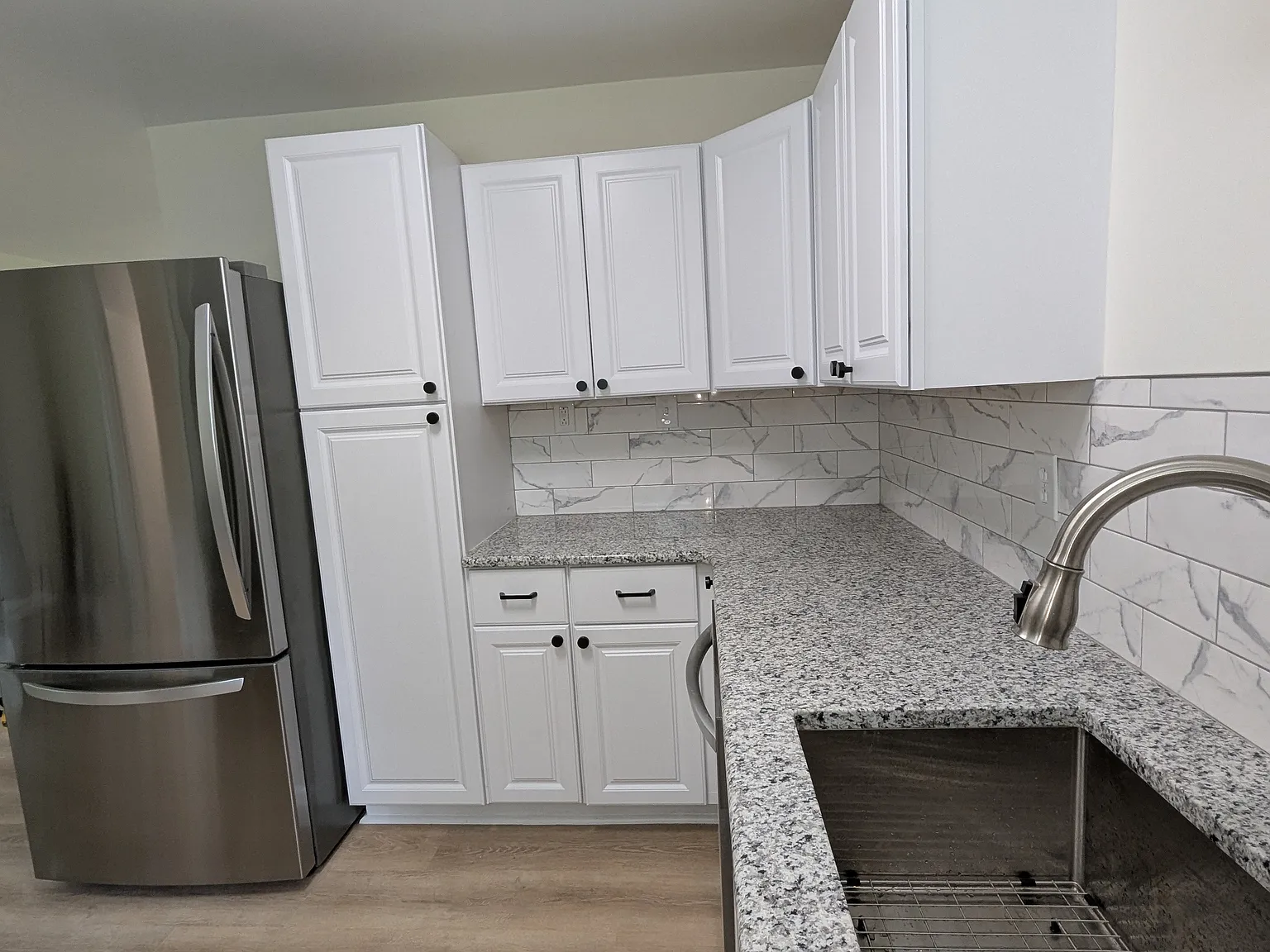 3 bed, 1100 sqft, $1,975 — Photo 4