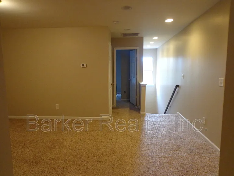 3018 Freeport Dr — Photo 6