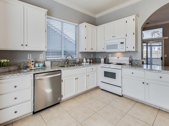 4th image of 5636 Onyx Dr