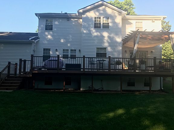 Deck runs full width