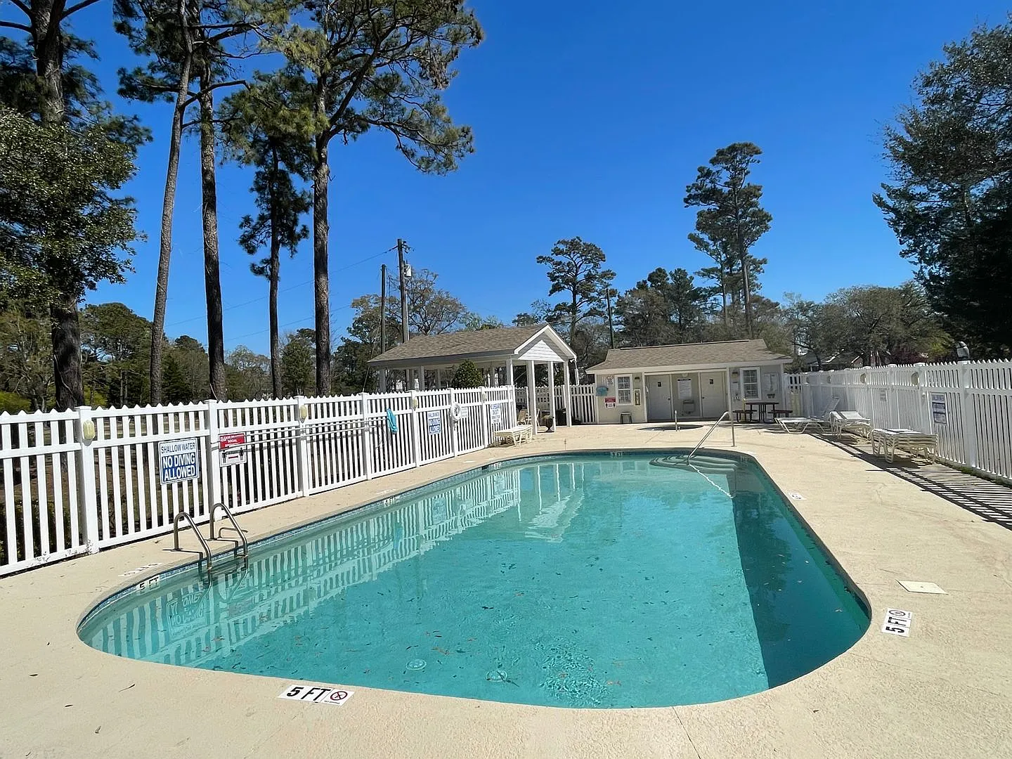 Winter Rental through March 2027 - Furnished Two Bedroom Condo at Eastport on the Waterway! — Photo 3