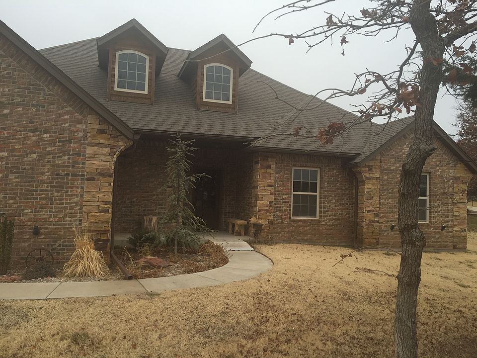 Gorgeous custom built home