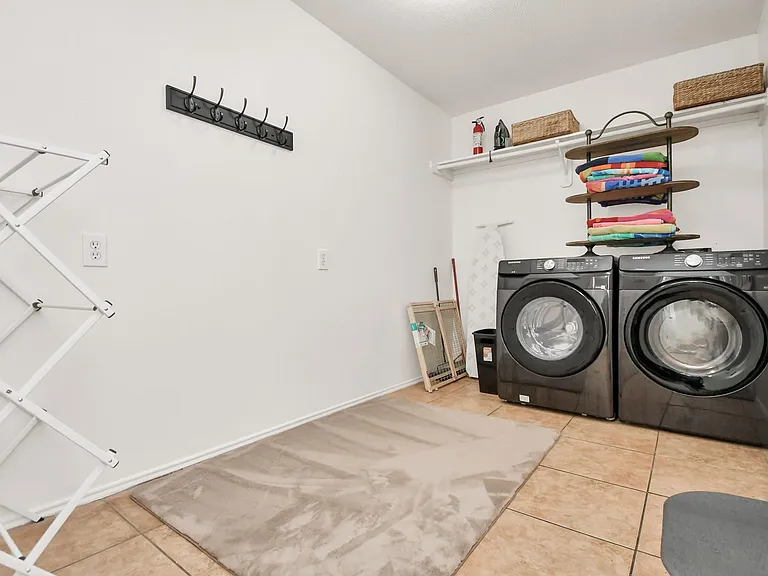 4827 Lazy Timbers Dr — Photo 11
