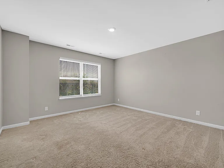1115 Goldfinch Ave — Photo 12