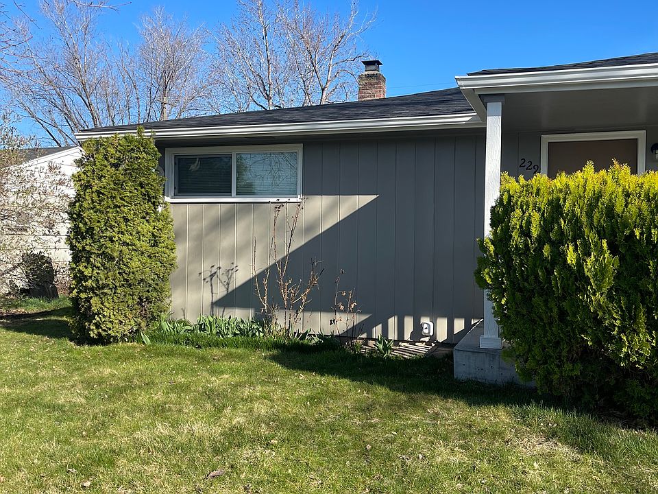 1st image of 229 SE Sunny Dr