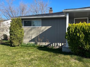 229 SE Sunny Dr, College Place, WA 99324