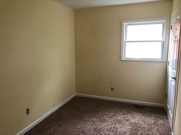 5th image of 1207 Maplepark Dr