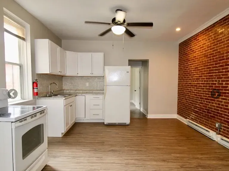 1308 Penn St #1 — Photo 9