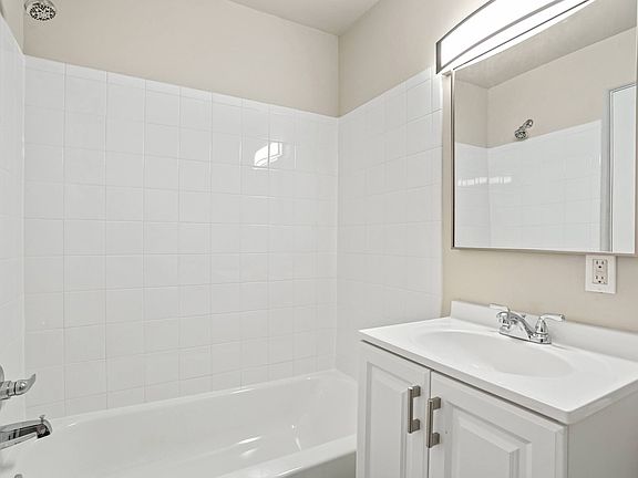 5th image of 1626 N Logan St APT 111