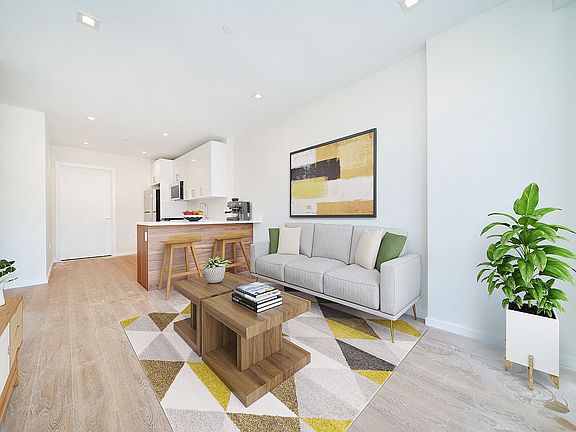 4th image of 168 W 136th St #2A