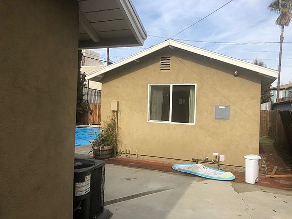 4th image of 11347 1/2 Miranda St