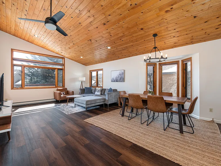 332 Cherry Dr — Photo 28
