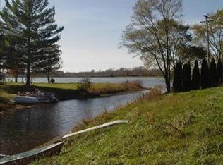 1215 Blossom Lk, Colon, MI 49040