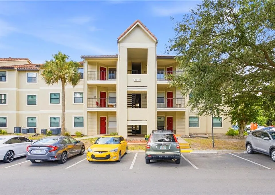 3032 Parkway Blvd #307