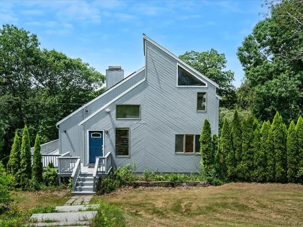 11 Roberts Road, Rochester, NH 03867