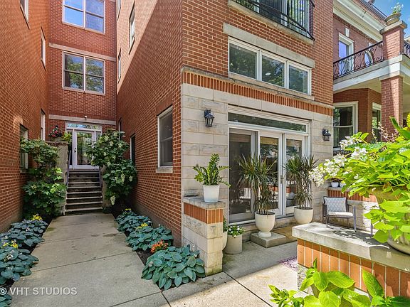 2nd image of 3834 N Greenview Ave #1N